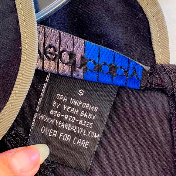 Luxury Spa Tunic Top Size: Small - Picture 8 of 13